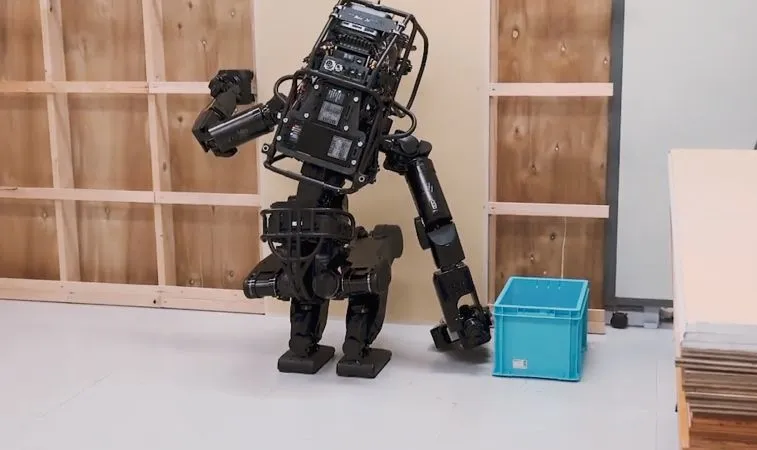 V Japonsku riešia nedostatok stavebných pracovníkov robotmi