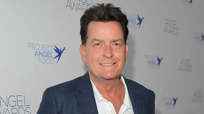 Charlie Sheen konečne predal vilu v Beverly Hills, ktorá zažila jeho najbúrlivejšie časy