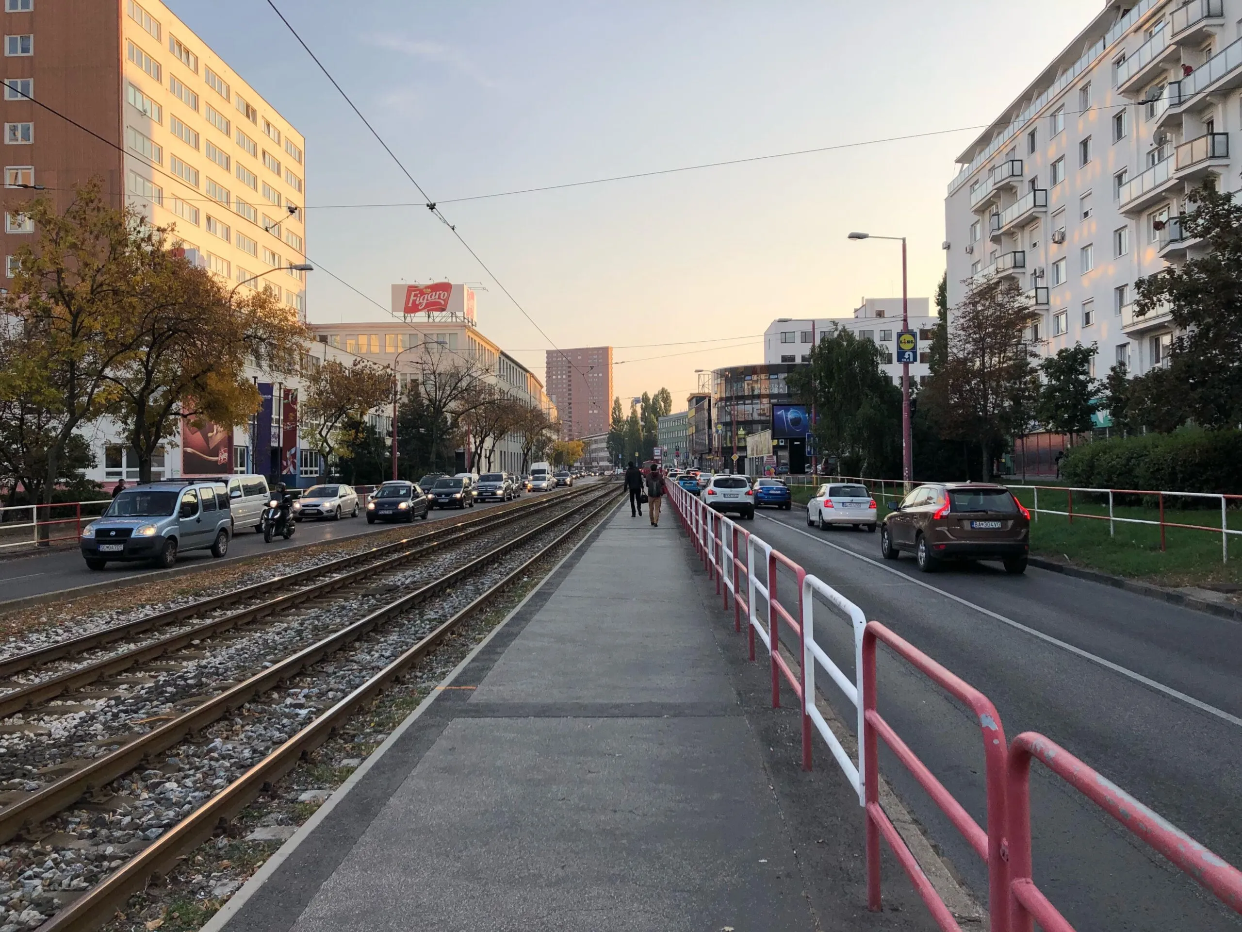 Račianska ulica, pre autá aj pre ľudí
