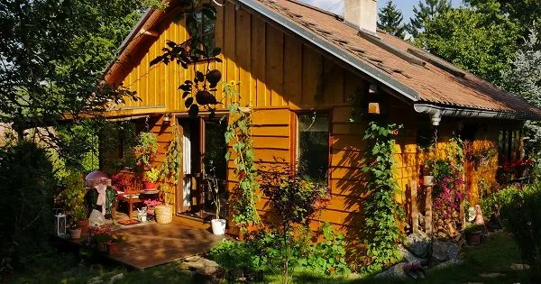 Rozprávková česká chalúpka dokazuje, že čarovať sa dá aj s minimom financií