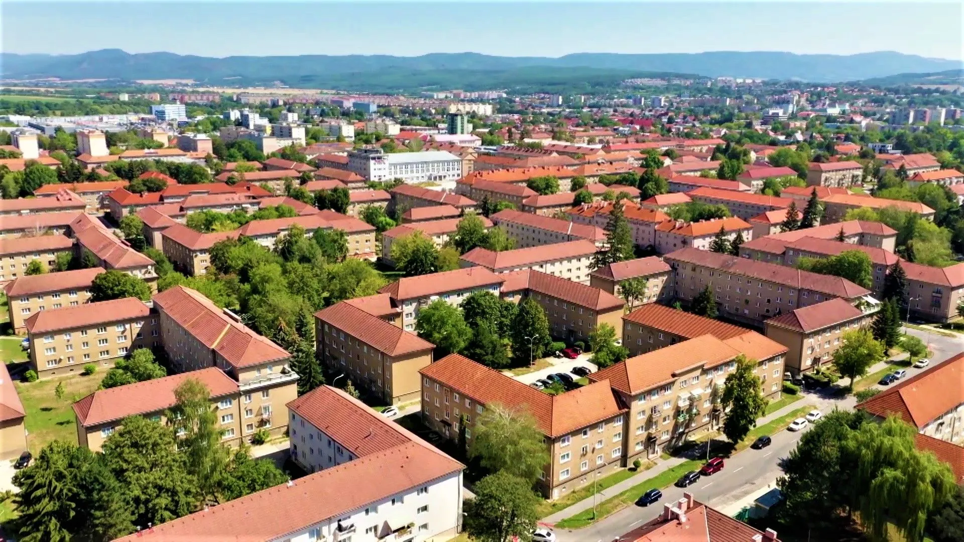 V Prievidzi sme v ponuke realitných kancelárií objavili krásne dizajnové byty