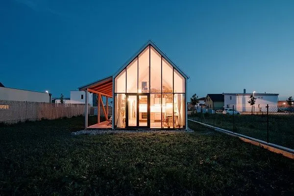 Slovenský domček inšpirovaný ľudovou architektúrou zvíťazil