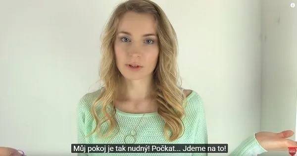 Klobúk dole: Mladá žena premenila svoju nudnú izbu na farebné kráľovstvo!