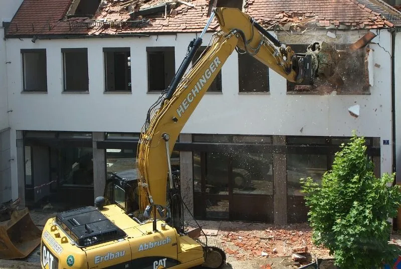 Čierna stavba: Všetko, čo o nej potrebujete vedieť