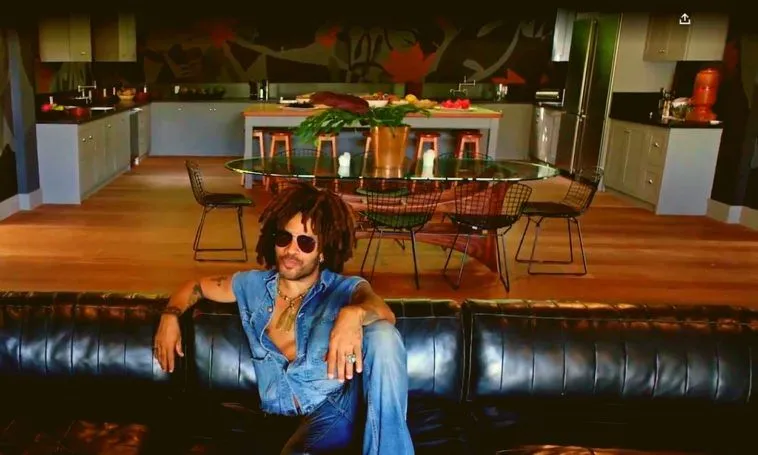 Lenny Kravitz skoncoval so zhonom – užíva si život farmára na svojej haciende v Brazílii