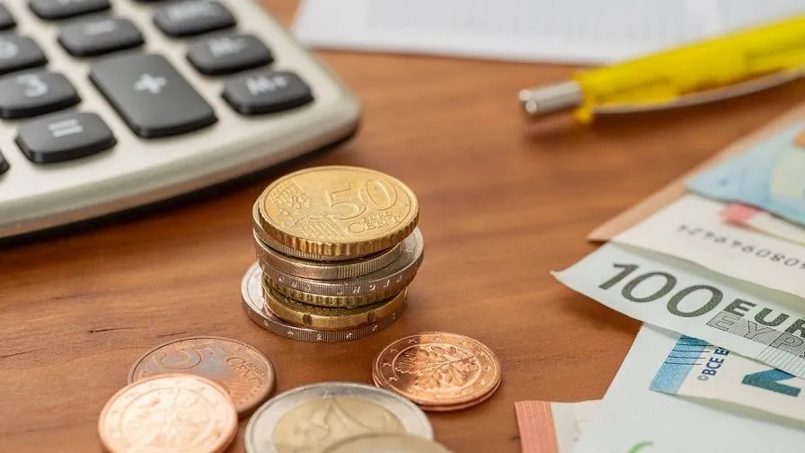 Výdavky na spotrebu domácností v EÚ vlani vzrástli o 4 %