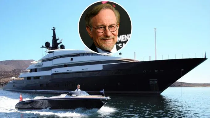 Hviezdny režisér Steven Spielberg má najradšej toto luxusné sídlo – na superjachte Seven Seas