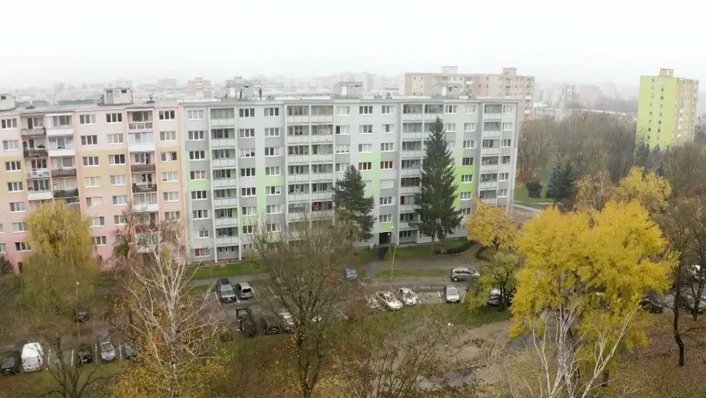 Podarí sa Vladovi Voštinárovi nájsť vhodný trojizbový byt v Košiciach za rozumnú cenu?