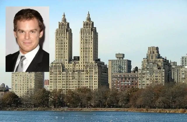 Dexter opäť balí kufre: Otvára dvere svojho elegantného apartmánu v srdci New Yorku