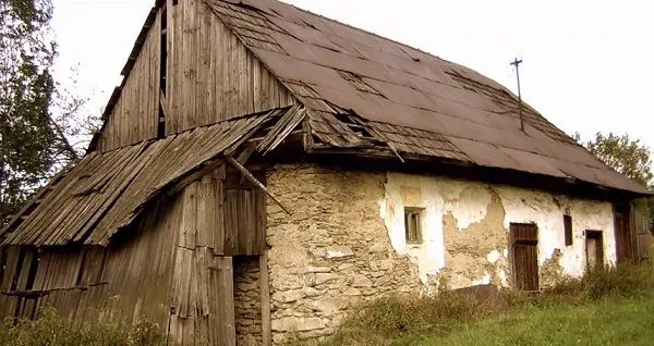 Fíha, neuveríte vlastným očiam: Rozbitú ruinu manželia zrenovovali na nepoznanie!