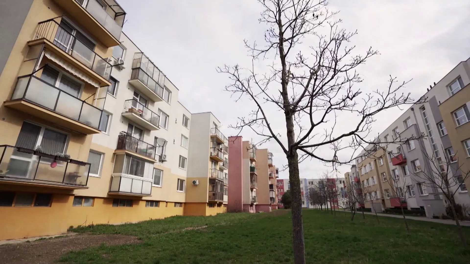Podarí sa nájsť v Novom bývaní trojizbový byt v Pezinku aj pri nižšom rozpočte?