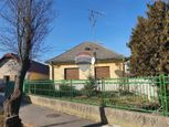 Na predaj: 3 izbový rodinný dom s prístavbou na pozemku o rozlohe 1356 m², obec Nový Život-Tonkovce