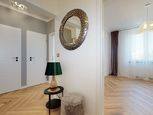 TOP PONUKA! Slnečný 3 izbový byt po kompletnej rekonštrukcii v lokalite „NIVY“