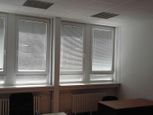 Klimatizovaná kancelária 54 m2 pri POLUS-e na Pluhovej ul. s možnosťou lacného parkovania
