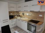 TUreality ponúka na predaj 2 izbový byt v obci Hodruša-Hámre, 56 m2