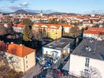 Pozemok v centre mesta Prešov s budovou, možnosť bytovky