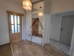 Príjemný 3-izbový byt s loggiou / 70 m2 / - Solinky / Okrajová časť