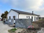 Novostavba 4 izbového rodinného domu v úplnom centre obce Nová Dedinka