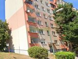 Ponúkame 4 izbový byt v mestskej časti Vrakuňa na  Slatinskej ulici