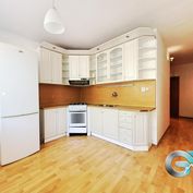 Veľmi pekný 3 izbový byt v meste Trenčianske Teplice na PREDAJ, 85 m², zateplený bytový dom, výťah
