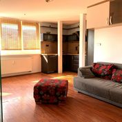 Predaj 2 - izbový byt s krásnym výhľadom v nadstavbe bytového domu na Teplickej ulici, BAIII – Nové