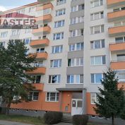 MASTER REAL- Na Predaj 2-izbový byt, 61.8 m2 s balkónom, okres Prievidza, Centrum