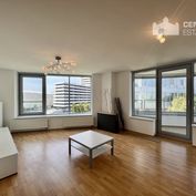Spacious air-conditioned 3-bedroom apartment in a new building with a terrace and parking for rent i