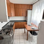 Predaj pekného 3 izbového bytu - ulica Slatinská