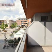 Priestranný 3 izbový byt s balkónom a garážou, BA - Záhorská Bystrica