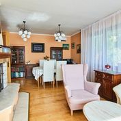 REZERVOVANÉ / Predaj - BIELY KOSTOL - 5 izbový rodinný dom s garážou na krásnom pozemku 1223 m2