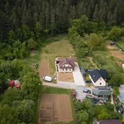 Rodinný dom pri lese 10km od Banskej Bystrice je na predaj