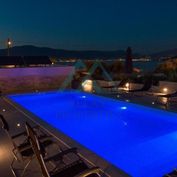 Novostavba modernej vily s bazénom v prvej morskej línii, ostrov Čiovo, Chorvátsko