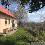 Krásny historický banícky dom v centre.  Banská Štiavnica.