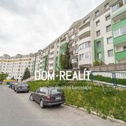 DOM-REALÍT ponúka priestranný 2 izbový byt na ulici Jána Stanislava