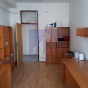 Prenájom - kancelársky priestor 18 m2, Banská Bystrica, centrum.