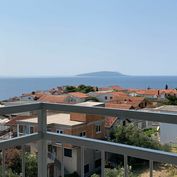 Apartmánový dům s otevřeným výhledem na moře, Podaca, Chorvatsko