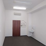 Klimatizované kancelárske priestory od 17 do 20 m2 v centre.