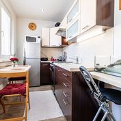 HRONSKÁ - útulný a slnečný 1-izbový byt s loggiou vo vyhľadávanej lokalite - TERASA