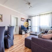 Predaj, 3-izbový byt s 2 balkónmi, kompletne zariadený, Nitra-Centrum