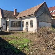 PREDAJ staršieho rodinného domu s pozemkom 2233 m2 priamo v obci Réca