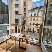 Exkluzívne 2,5 izbový byt v centre Bratislavy