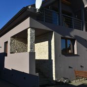 Predaj zrekonštruovaného, dvojpodlažného rod.domu, 598 m2 v mestskej časti Bytčica - Žilina