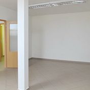 NA PRENÁJOM kancelária 24 m2 na pešej zóne v Nitre