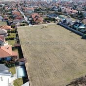 Stavebné pozemky o výmere 600 m2 na predaj v pokojnej lokalite v obci Malinovo