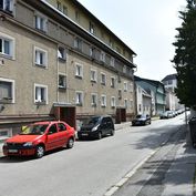 INVESTIČNÁ PONUKA - Veľký 2 izbový byt v starej časti mesta, 66 m2 - Žilina