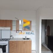 JKV REAL ponúka na predaj 1-izbový byt vo Vrakuni