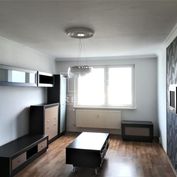 Na predaj zrekonštruovaný 3-izbový byt so zasklenou lodžiou, Poprad, 80 m2