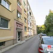Úžasný 2 izbový byt na predaj Banská Bystrica, len 1 minútu od Europa Shopping Centre