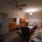 3 izbový byt - J.Mudrocha - Senica