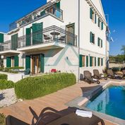 1-spáľňový apartmán za skvelú cenu, vlastný komunitný bazén, 300m od mora, ostrov Brač, Chorvátsko